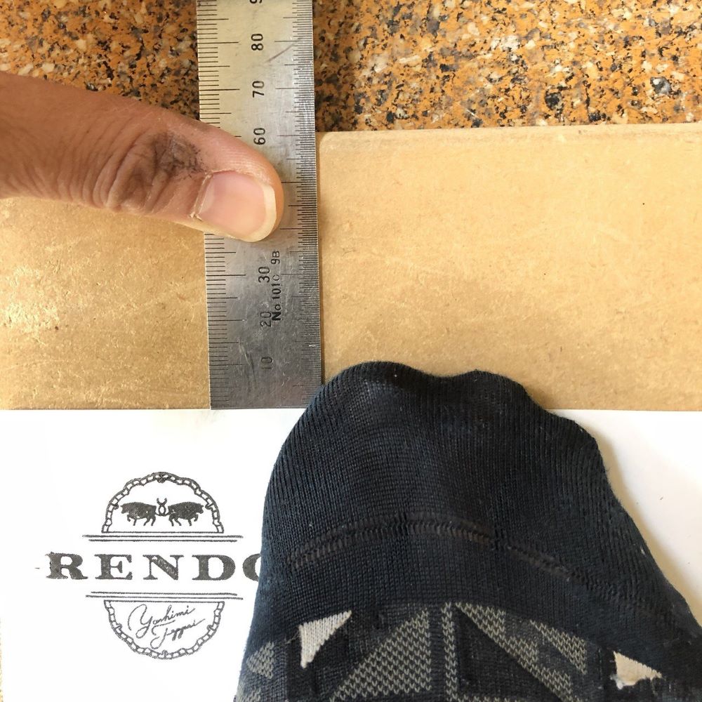 簡単採寸キットを使った足の採寸方法